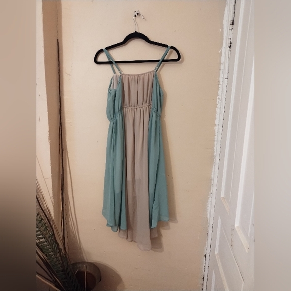 C. Luce Women's Mint Green And Beige Dress Size Medium - Picture 3 of 5